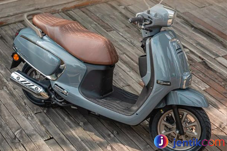 Suzuki Luncurkan Skutik Retro Baru