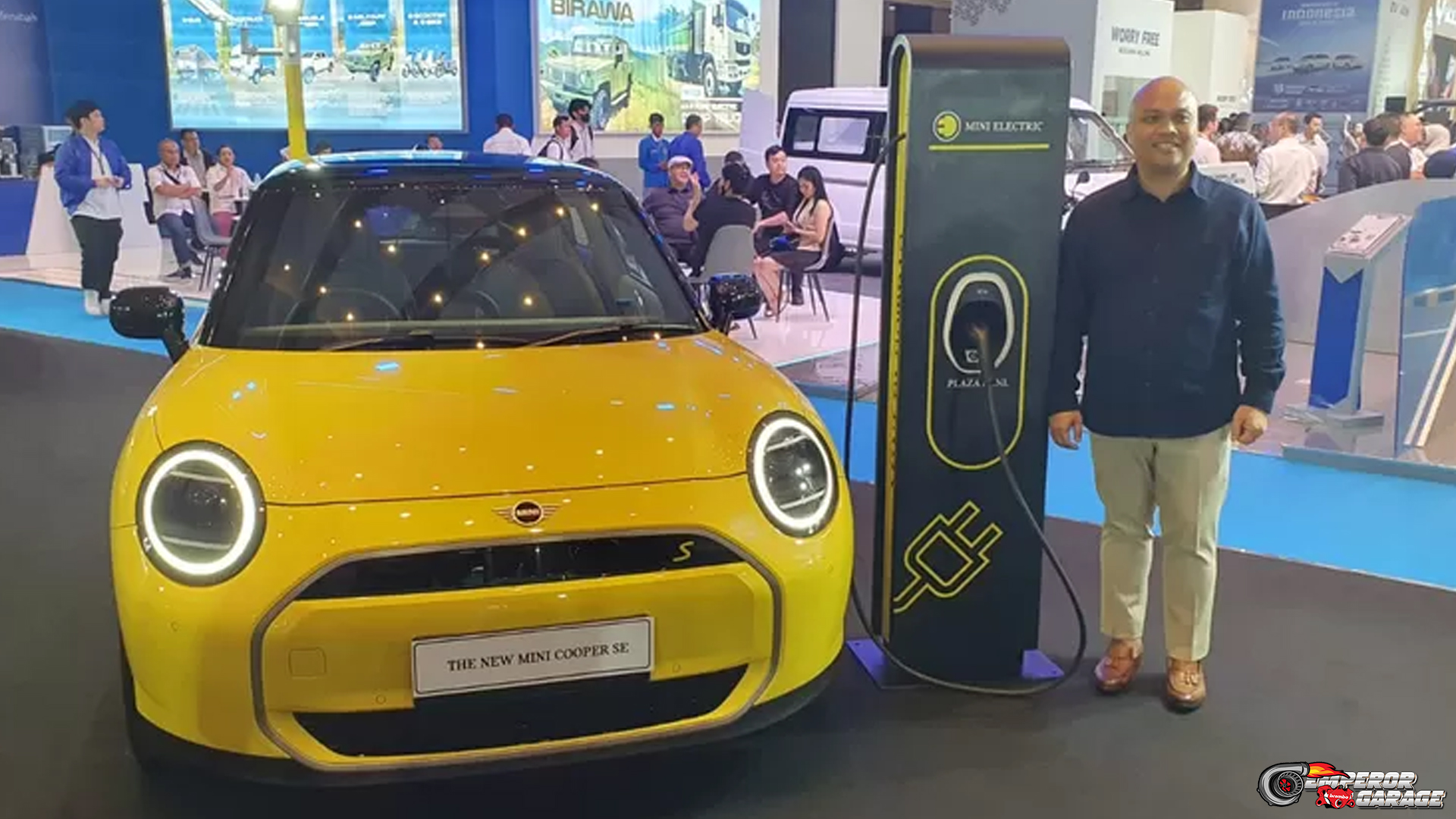 Mini Cooper Listrik Bersinergi Tampil Memukau di PEVS 2025