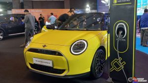 Mini Cooper Listrik Bersinergi Tampil Memukau di PEVS 2025