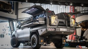 Transformasi Gahar: Toyota Hilux Versi Taktis oleh Maxfort