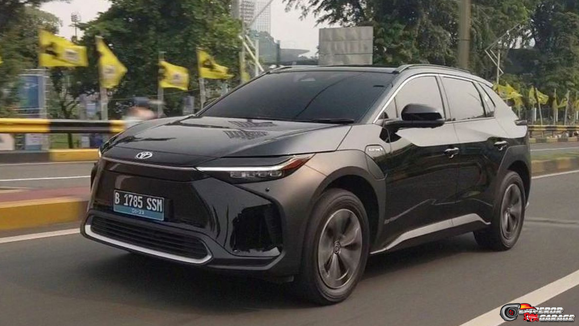 Toyota bZ4X Hadir Lokal, Pilihan CBU Jepang Masih Dipasarkan