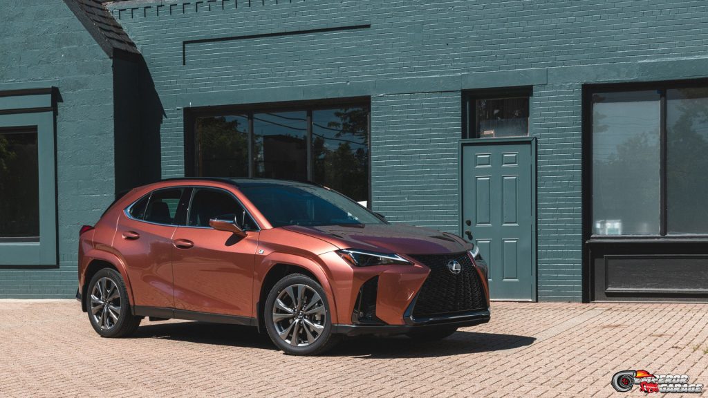 Lexus UX 2025 Hadir dengan Teknologi Canggih dan Elegan
