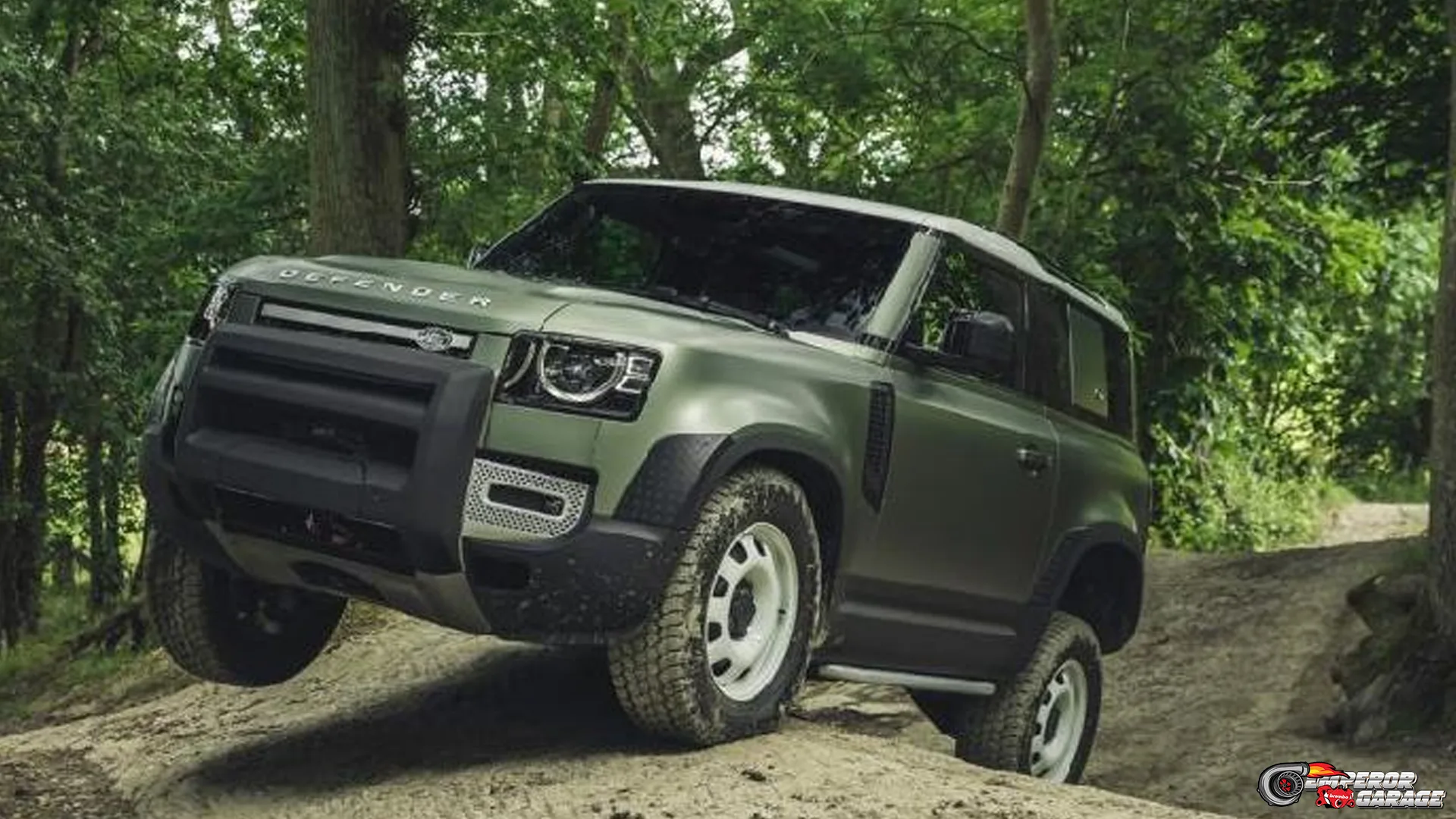 5 Hal yang Membuat Land Rover Defender Menonjol di Kelasnya