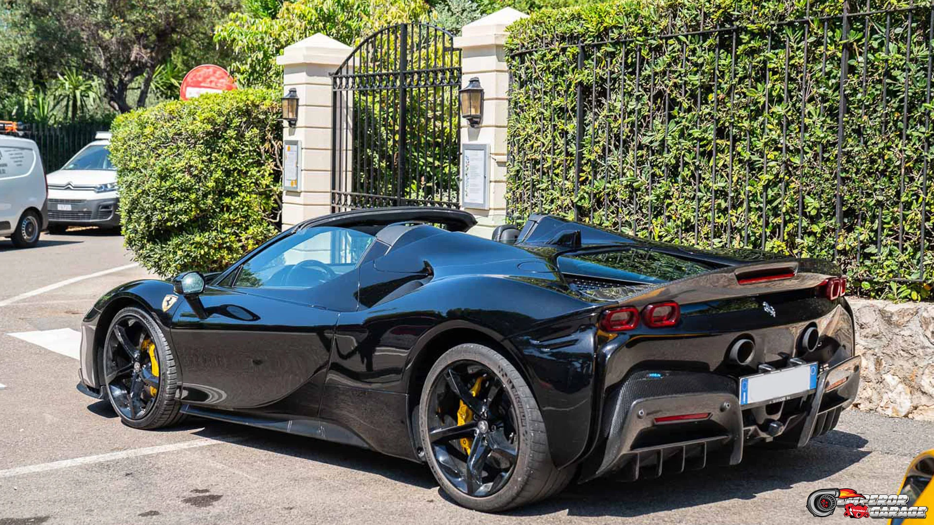 Kehebatan Ferrari SF90 Spider dalam Menaklukkan Jalanan