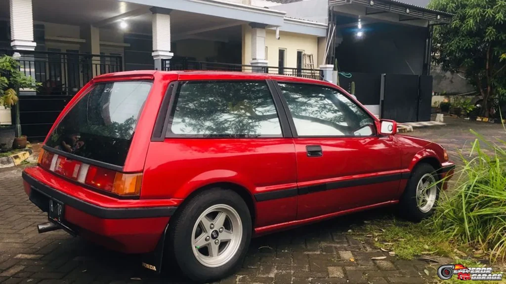 Honda Civic SB3 Dengan Fakta Unik Mesin Tangguh Jelas