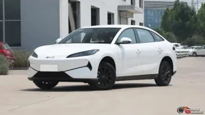 BYD e7 Hadir dengan 5 Inovasi Teknologi yang Bikin Takjub